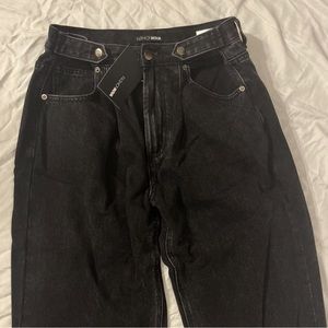 Pleats To Meet You Wide Leg Jeans - Black